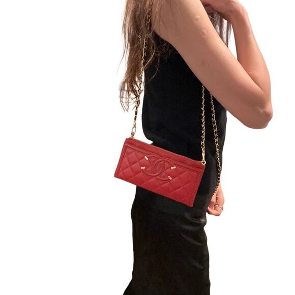 Chanel boys red leather long wallet pouch - Picture 3 of 16